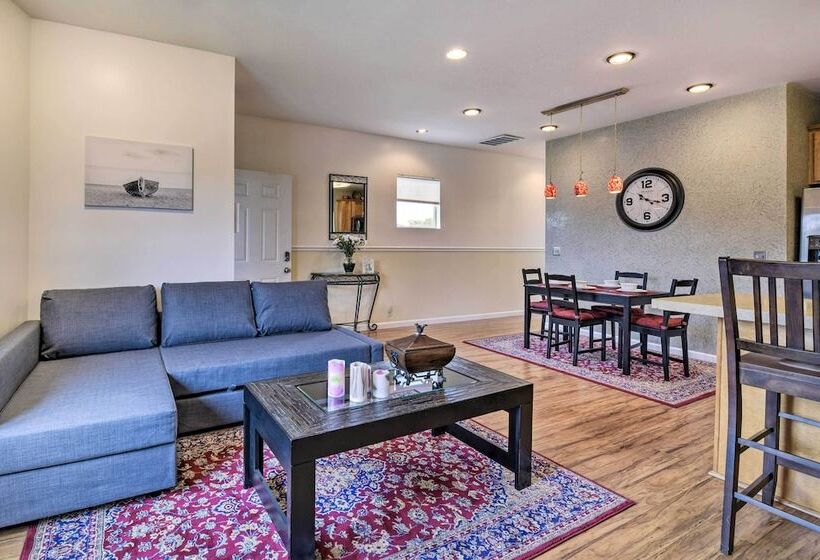 Updated Bay Area Abode Near Beach & Dtwn Sf!