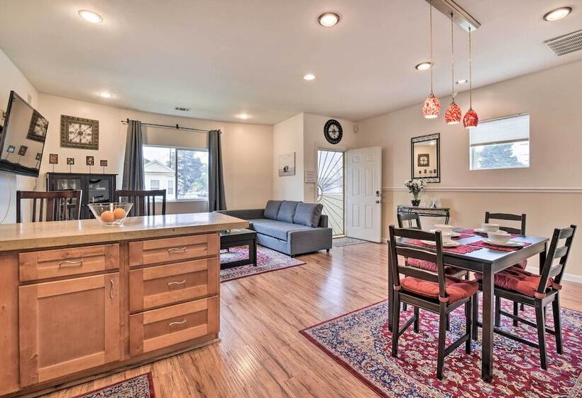 Updated Bay Area Abode Near Beach & Dtwn Sf!