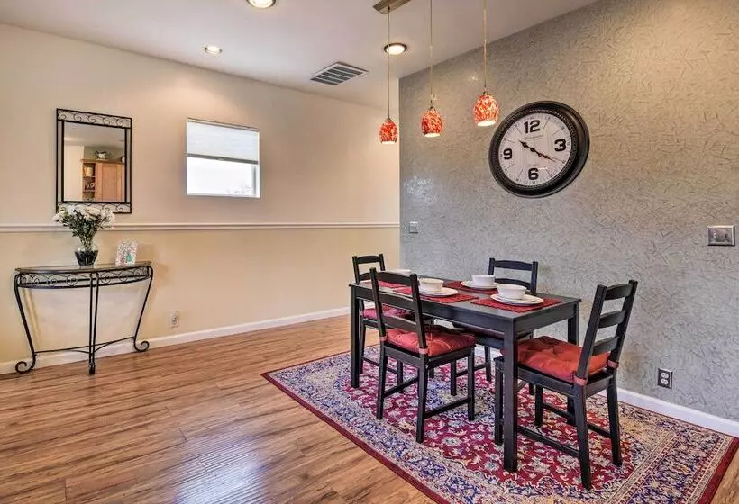 Updated Bay Area Abode Near Beach & Dtwn Sf!