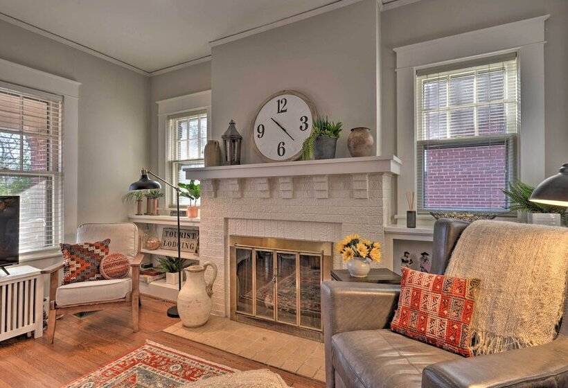 Vintage Chic Cottage < 1 Mile To Unc Greensboro!