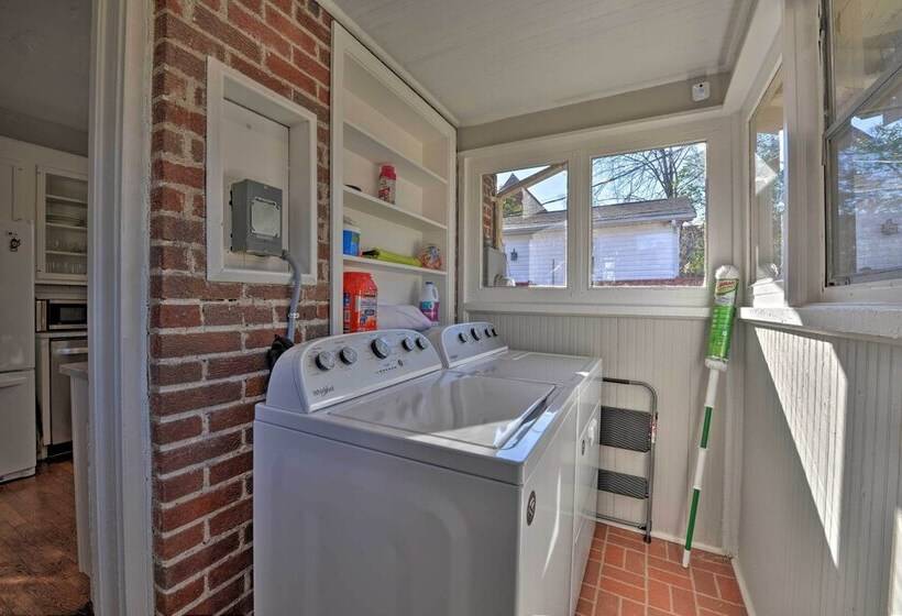 Vintage Chic Cottage < 1 Mile To Unc Greensboro!