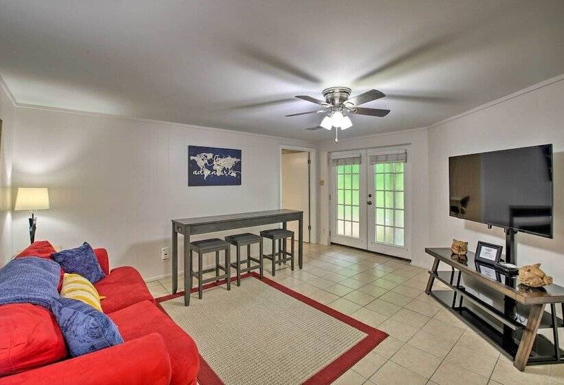 Waterfront Retreat W/ Boat Dock In Hot Springs!