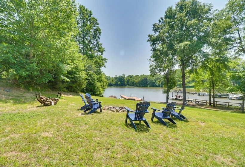 Waterfront, Deck: Peaceful Louisa Cottage Escape