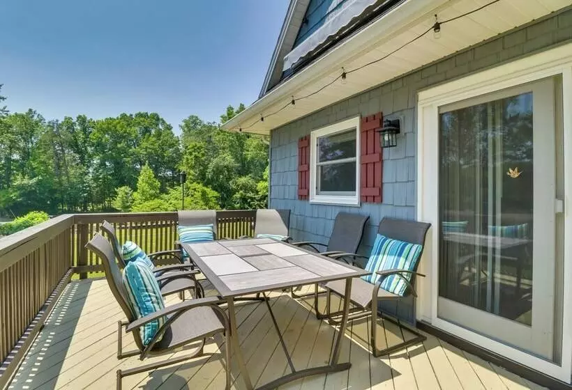 Waterfront, Deck: Peaceful Louisa Cottage Escape