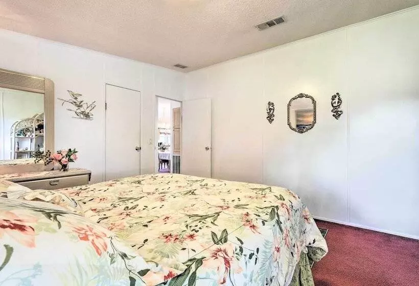 Steps To Pool: Winter Garden House W/ Lanai!