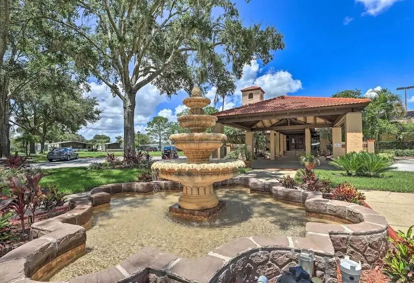 Steps To Pool: Winter Garden House W/ Lanai!