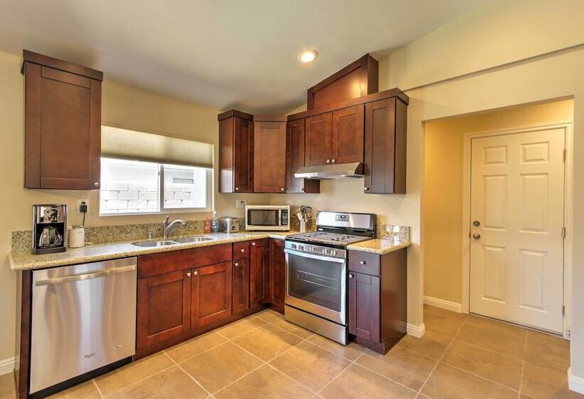 065355: Luxury 3 Br Desert Retreat: Near Coachella