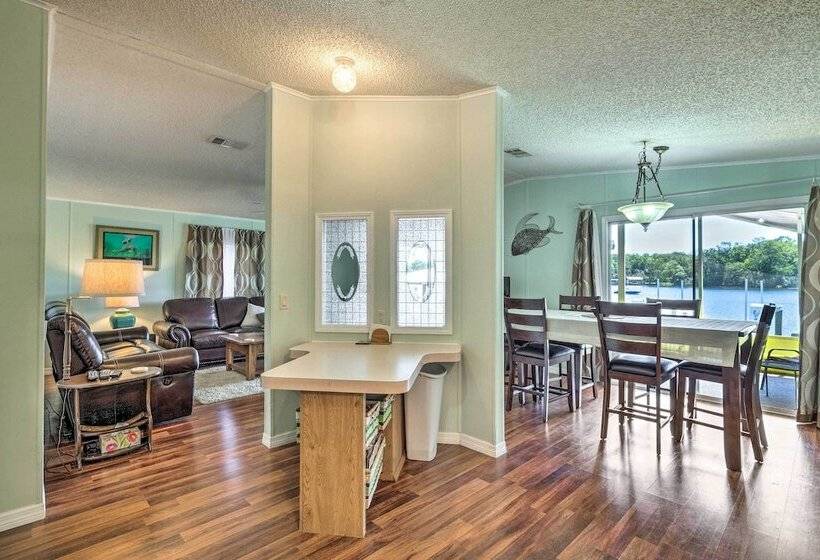 Angler S Getaway: Riverfront Home W/boat Dock