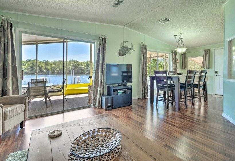 Angler S Getaway: Riverfront Home W/boat Dock