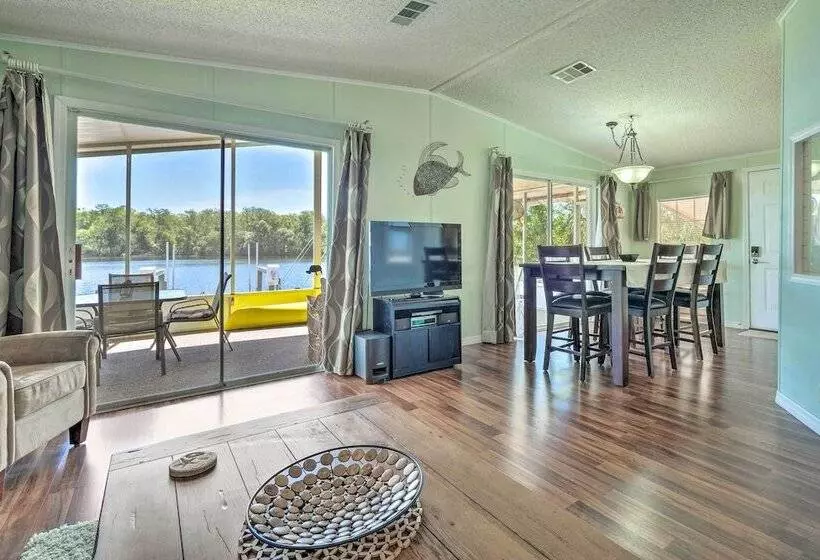 Angler S Getaway: Riverfront Home W/boat Dock