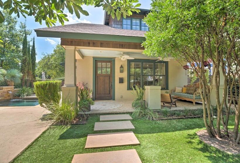 Ideally Located  Austin Oasis  W/ Pool & Hot Tub!