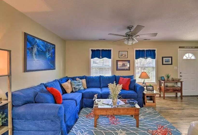 Beaufort Pad W/ Patio: 3 Blocks To Waterfront!