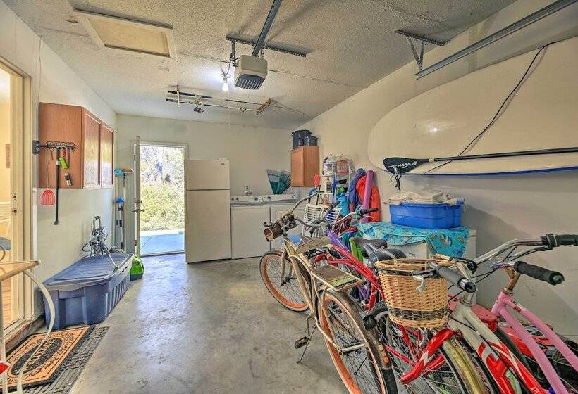 Beaufort Pad W/ Patio: 3 Blocks To Waterfront!