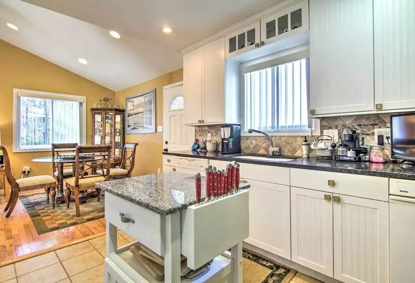 Berlin Home W/ Patio, 9 Mi To Ocean City Beaches