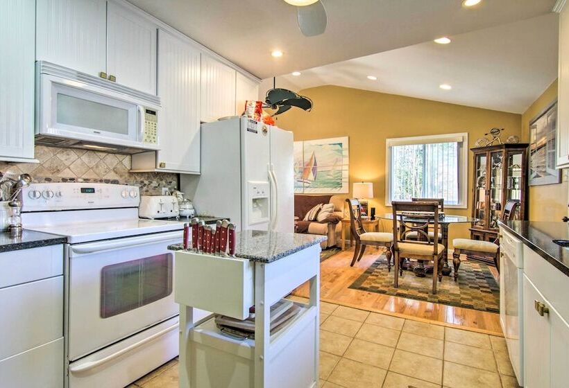 Berlin Home W/ Patio, 9 Mi To Ocean City Beaches