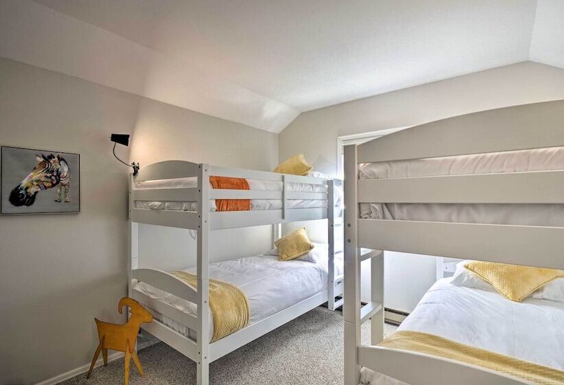 Cozy Blue River Cabin W/ Treehouse: 6 Mi To Skiing