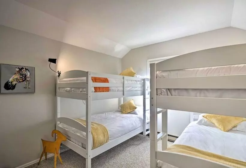 Cozy Blue River Cabin W/ Treehouse: 6 Mi To Skiing