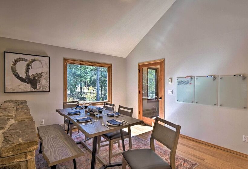 Cozy Blue River Cabin W/ Treehouse: 6 Mi To Skiing