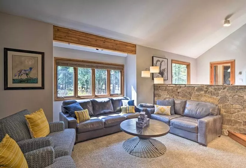 Cozy Blue River Cabin W/ Treehouse: 6 Mi To Skiing