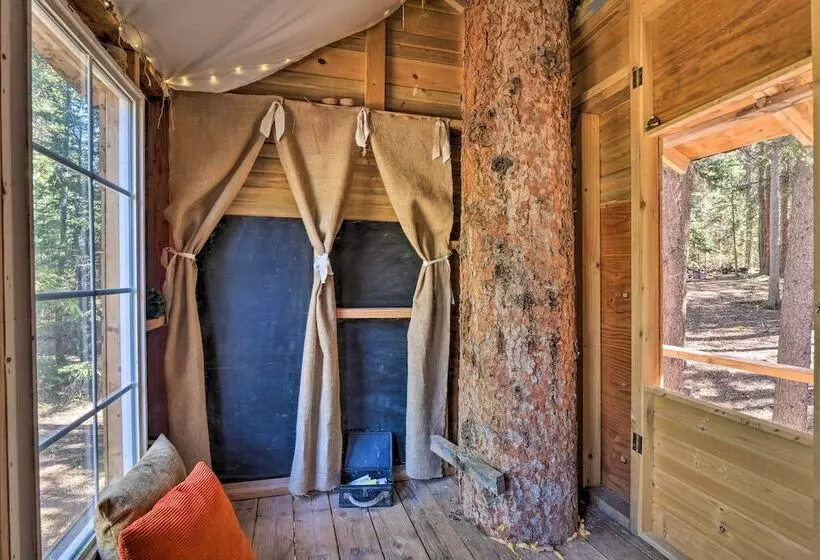 Cozy Blue River Cabin W/ Treehouse: 6 Mi To Skiing