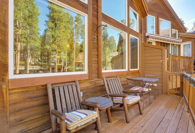 Near Ski Access: Home W/ Hot Tub In Breck!