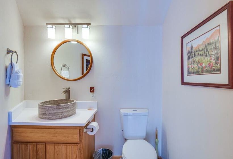 Near Ski Access: Home W/ Hot Tub In Breck!