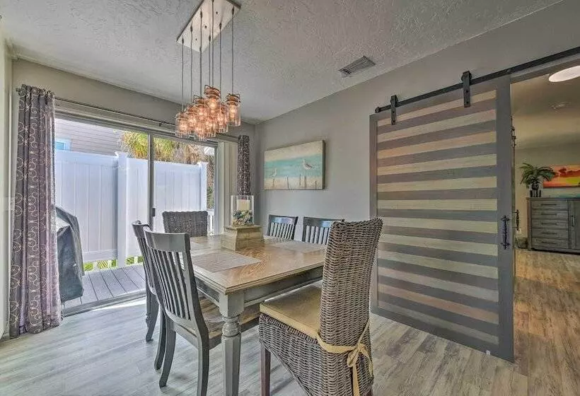 Canalfront Anna Maria Cottage W/ Pool & Hot Tub!