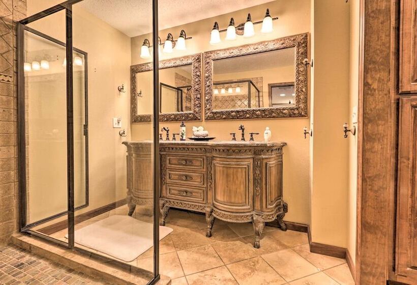 Charming Tallahassee Family Hideaway: 5 Mi To Fsu!