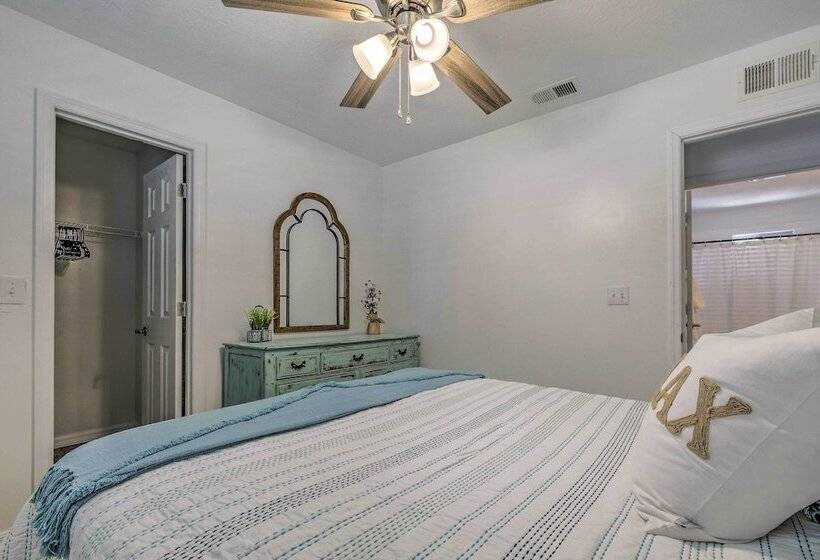 Cozy Home, ~ 8 Mi To World Equestrian Center