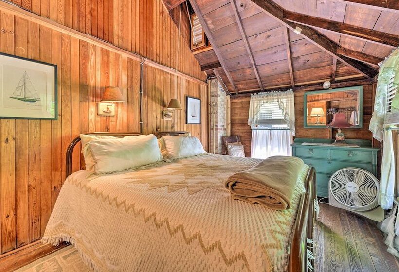 Douglas  Whispering Winds  Cottage W/ Beach!