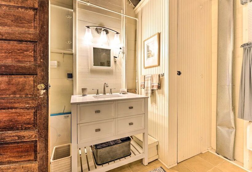 Douglas  Whispering Winds  Cottage W/ Beach!