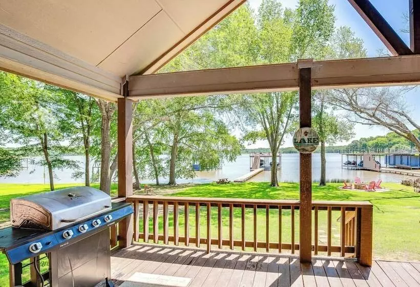 Views & Private Dock: Lakefront Eustace House!