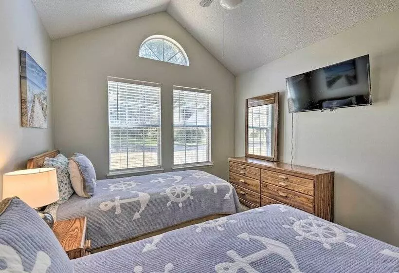 Family Friendly Home Near Destin Beaches