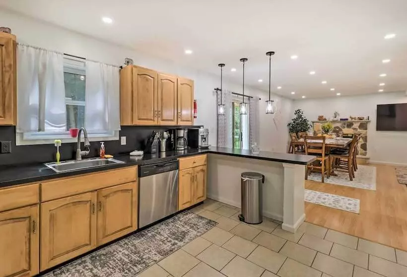 Pocono Summit Family Paradise W/ Yard & Game Room!