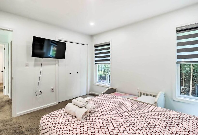 Pocono Summit Family Paradise W/ Yard & Game Room!