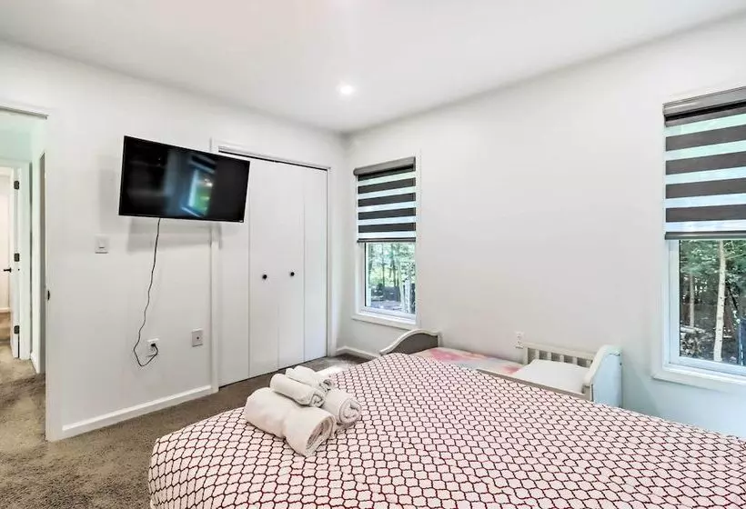 Pocono Summit Family Paradise W/ Yard & Game Room!