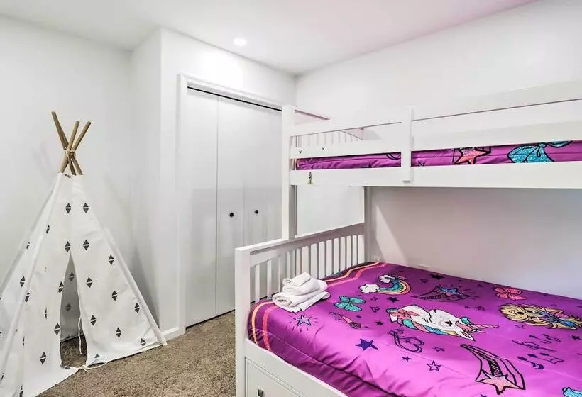 Pocono Summit Family Paradise W/ Yard & Game Room!