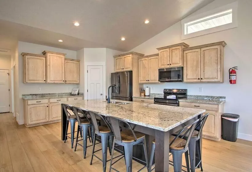 Garden City Retreat W/ Access To Bear Lake!