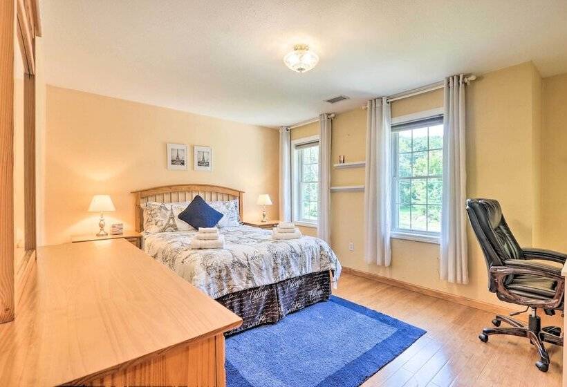 Granby Home W/ Deck < 1/2 Mi To Aldrich Lake!