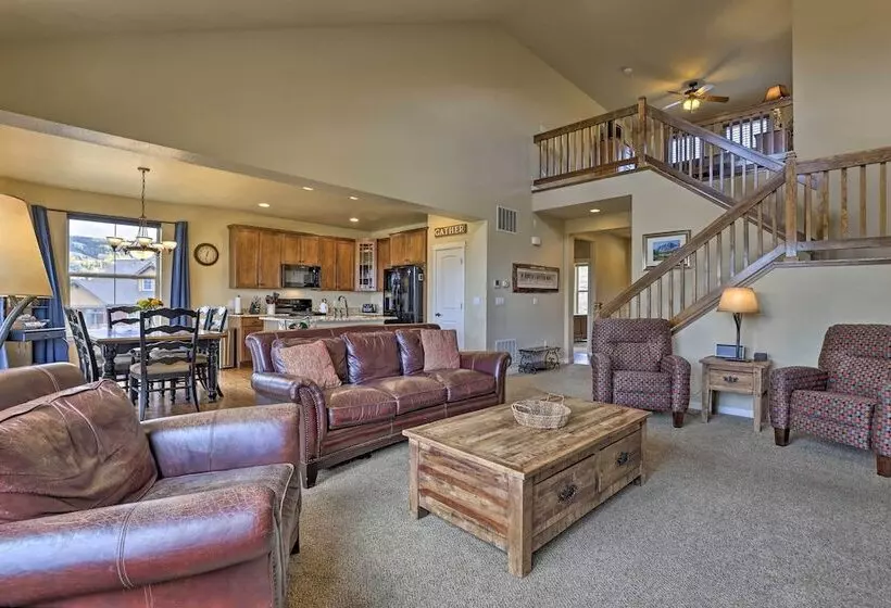 Granby Home W/ Hot Tub + Ski, Golf & Pool Access