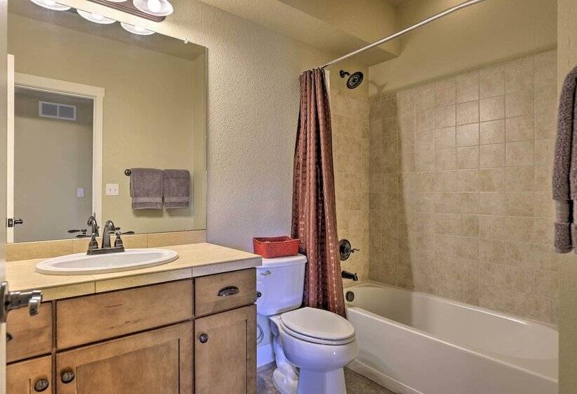 Granby Home W/ Hot Tub + Ski, Golf & Pool Access