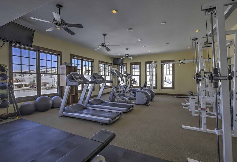 Granby Home W/ Hot Tub + Ski, Golf & Pool Access