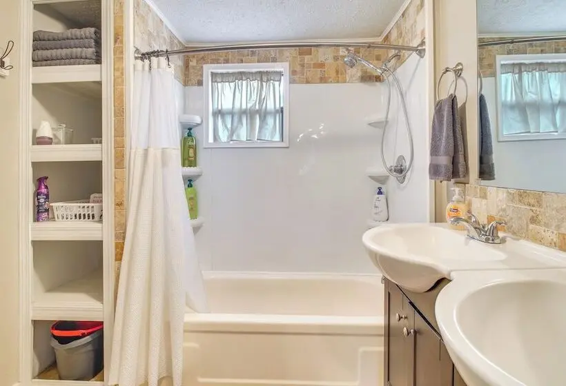 Half Mi To Marina: Pet Friendly Disney Home