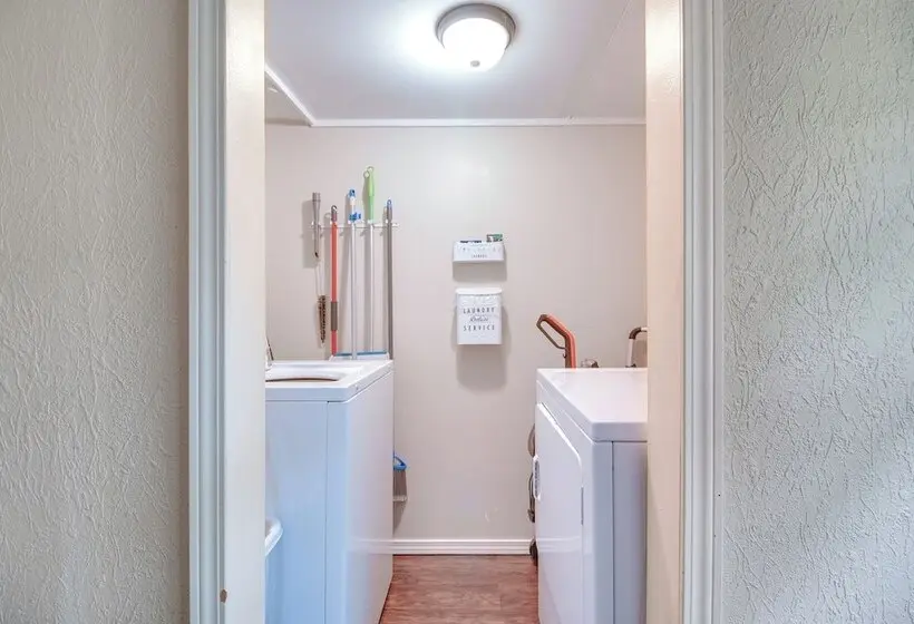 Half Mi To Marina: Pet Friendly Disney Home