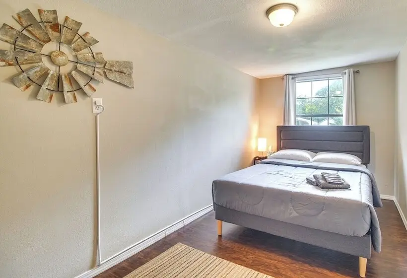Half Mi To Marina: Pet Friendly Disney Home