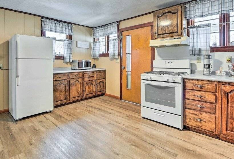 Hilltop Home W/ Grill, In Wayne Nat L Forest