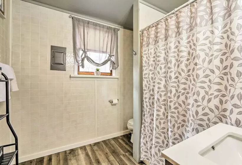 Hilltop Home W/ Grill, In Wayne Nat L Forest