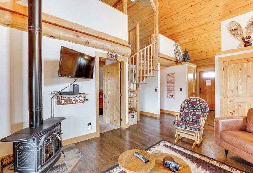 Idyllic Granby Cabin W/ Grill Near Town!