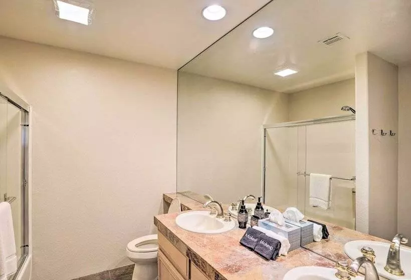 Indian Wells Oasis W/ Pool: Walk To Tennis Garden!