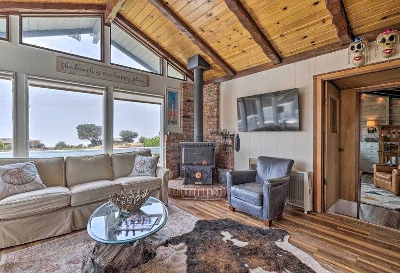 Irish Beach Cottage W/ Beach Access & Ocean Views